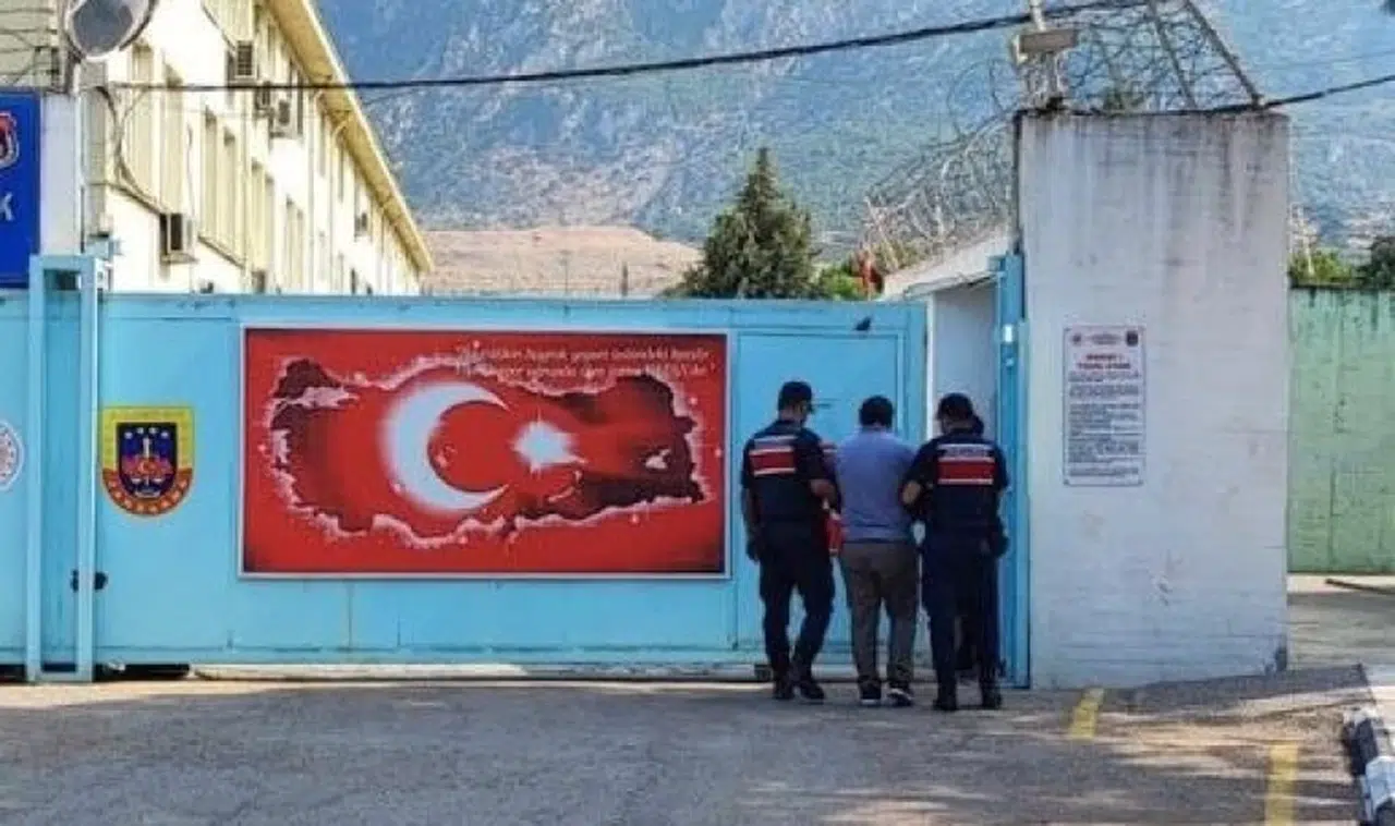 25 Yıldan Fazla Hapis Cezası Bulunuyordu, Jandarmadan Kaçamadı