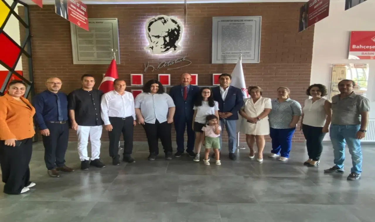 MANİSA BAHÇEŞEHİR ŞAMPİYONLARININ TERCİHİ FEN VE TEKNOLOJİ LİSESİ OLDU