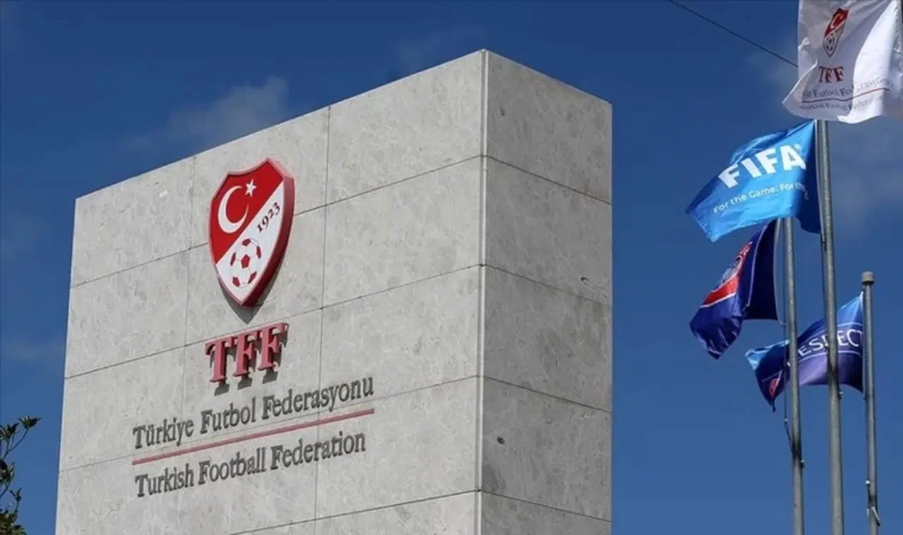Türkiye Futbol Federasyonu 4 Takımın Lig Maçlarını Erteledi! İşte Nedeni!