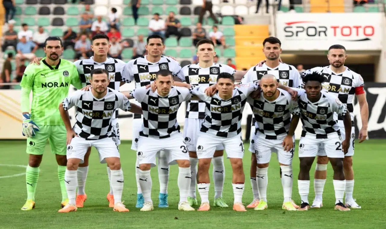 Manisa FK Namağlup Yoluna Devam Ediyor