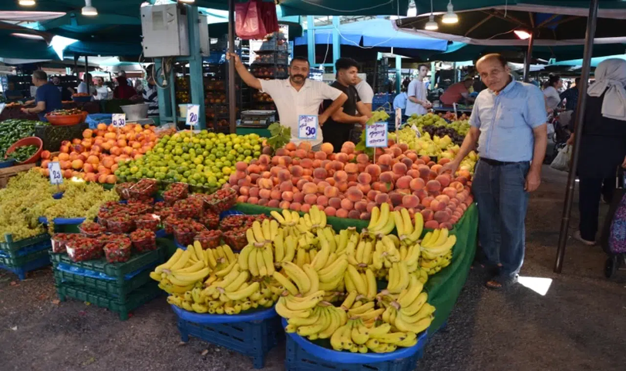 Pazarda Her Kesime Uygun Ürün Bulunuyor