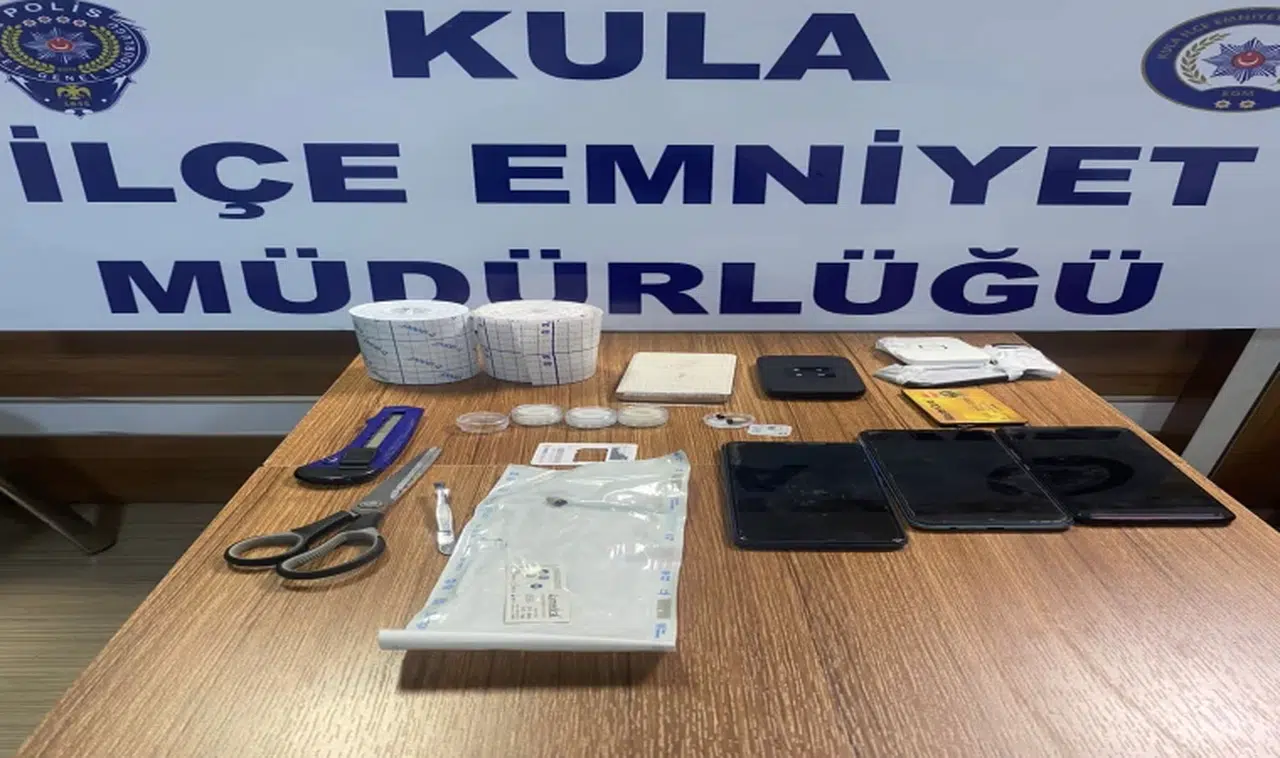 Ehliyet sınavına düzenekle girmeye çalıştı polisten kaçamadı
