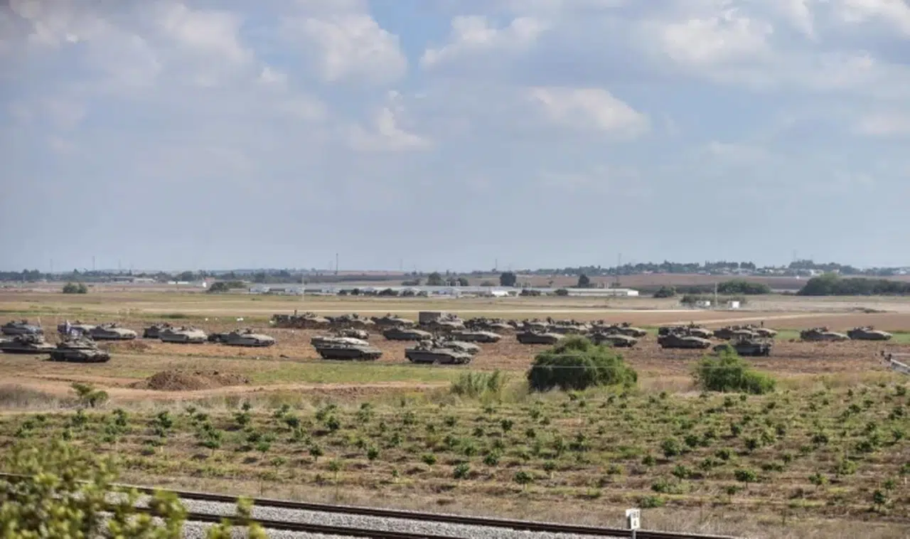 İsrail tanklarla cephe hattını genişletiyor