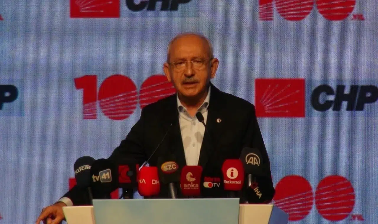 İŞTE DEMOKRAT DEDE KILIÇDAROĞLU! PARTİYİ TELEVİZYONDA TARTIŞANI PARTİDEN ATACAK!