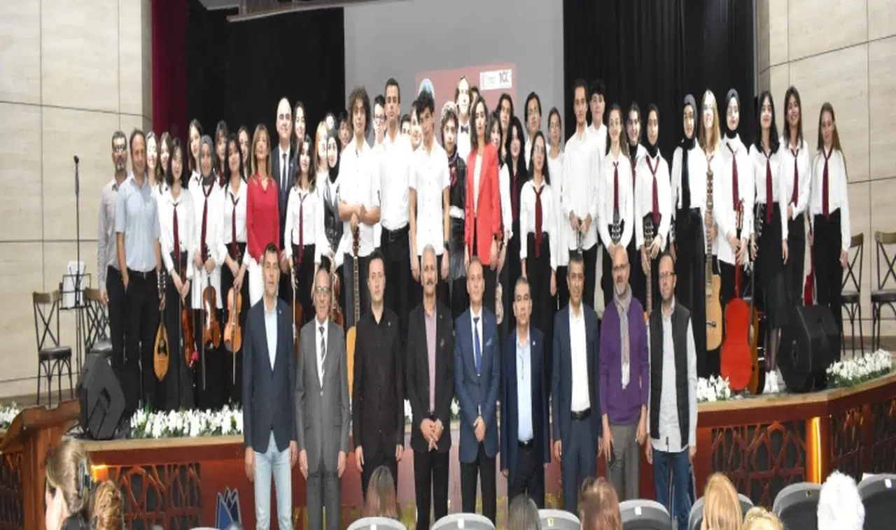 Fatih Anadolu Lisesi'nden 100.Yıl programı 