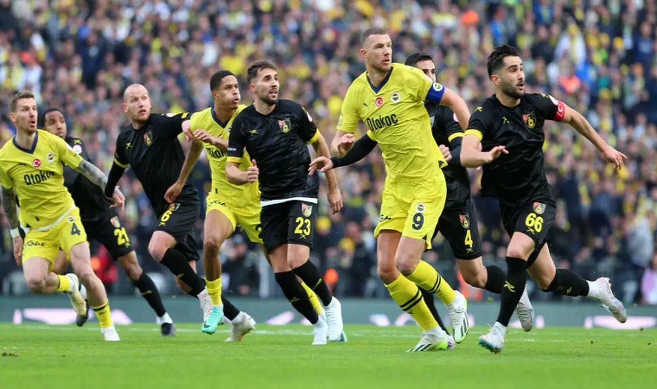 Fenerbahçe maçta Cengiz Ünder ile coştu