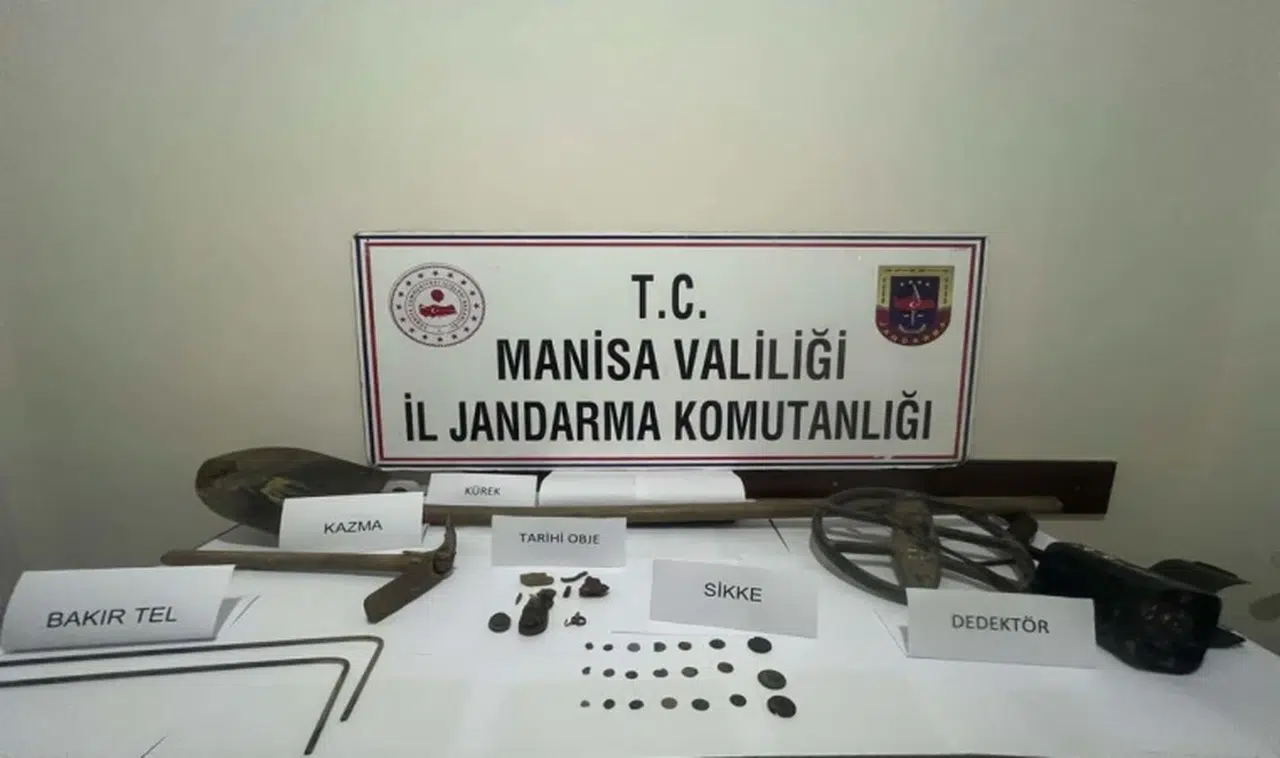 Jandarmadan define avcılarına baskın: çok sayıda tarihi eser ele geçirildi