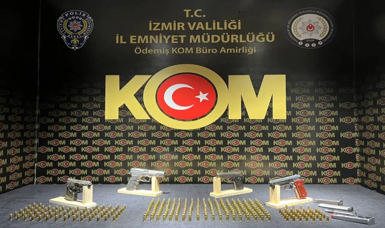 Silah ticareti yapan 3 kişi tutuklandı