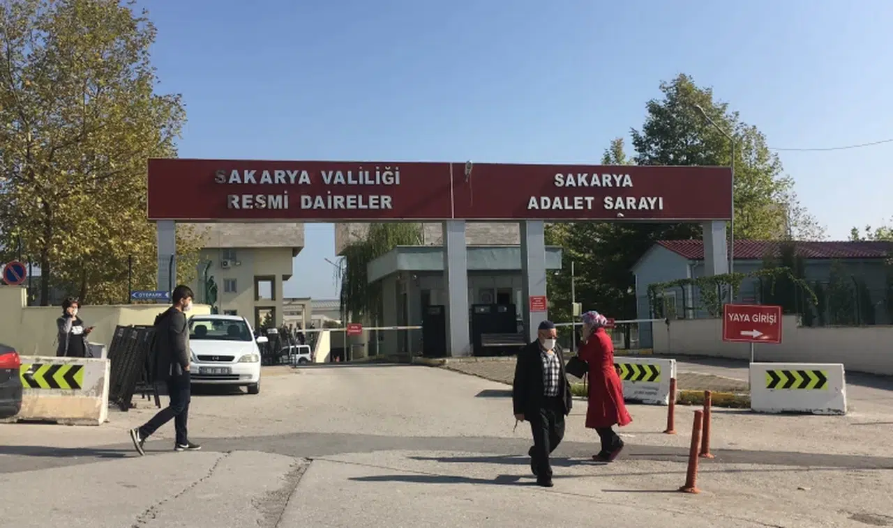 Taciz iddiasıyla tutuklanan komutan hakim karşısında