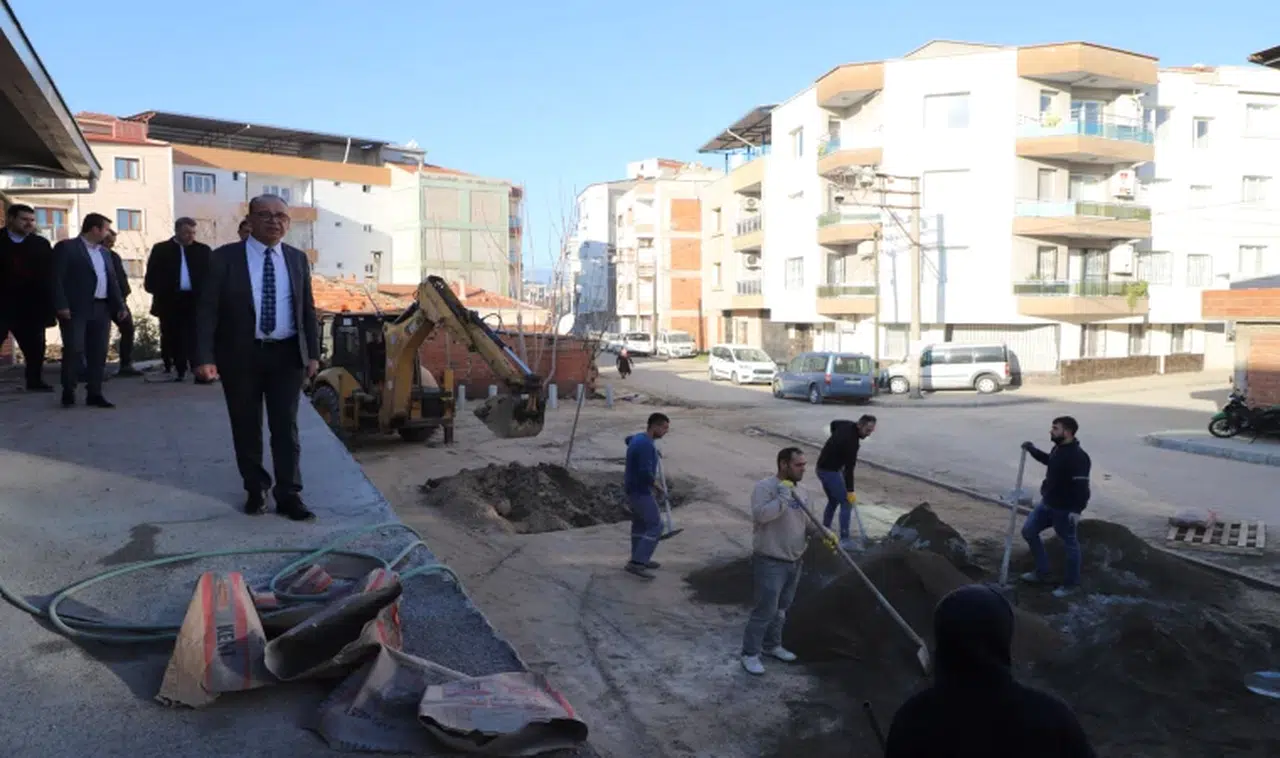 Turgutlu Belediye Başkanı Çetin Akın projeleri yerinde inceledi