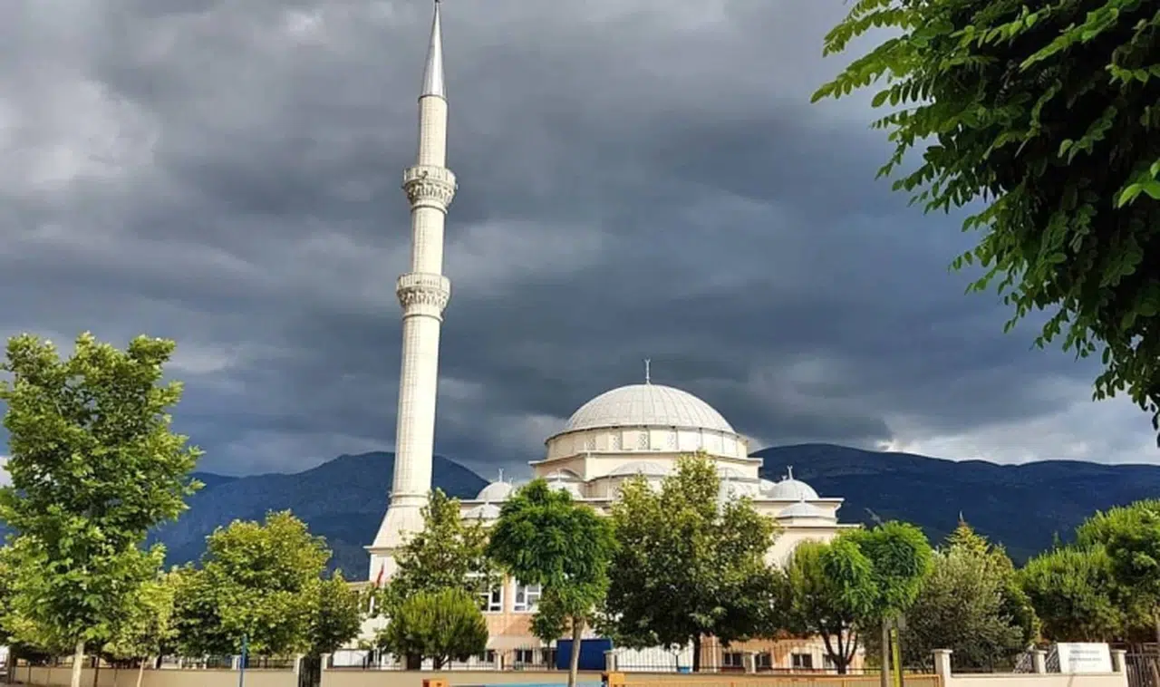 Cuma selası ezandan kaç dakika önce okunur? Cuma selası nedir?
