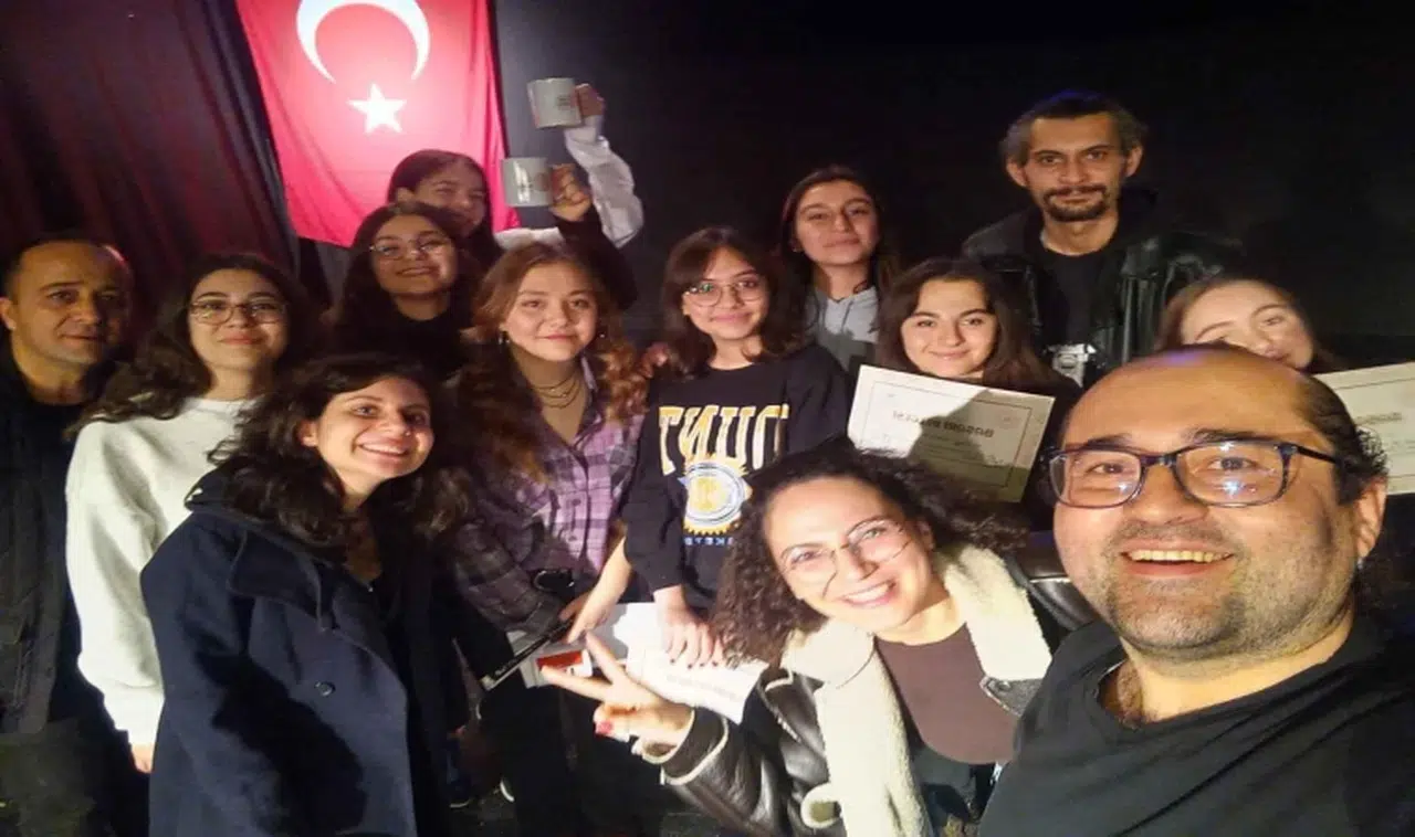 Hayallerini sahneye taşıyan liseli gençler, Aydın’ı temsil edecek