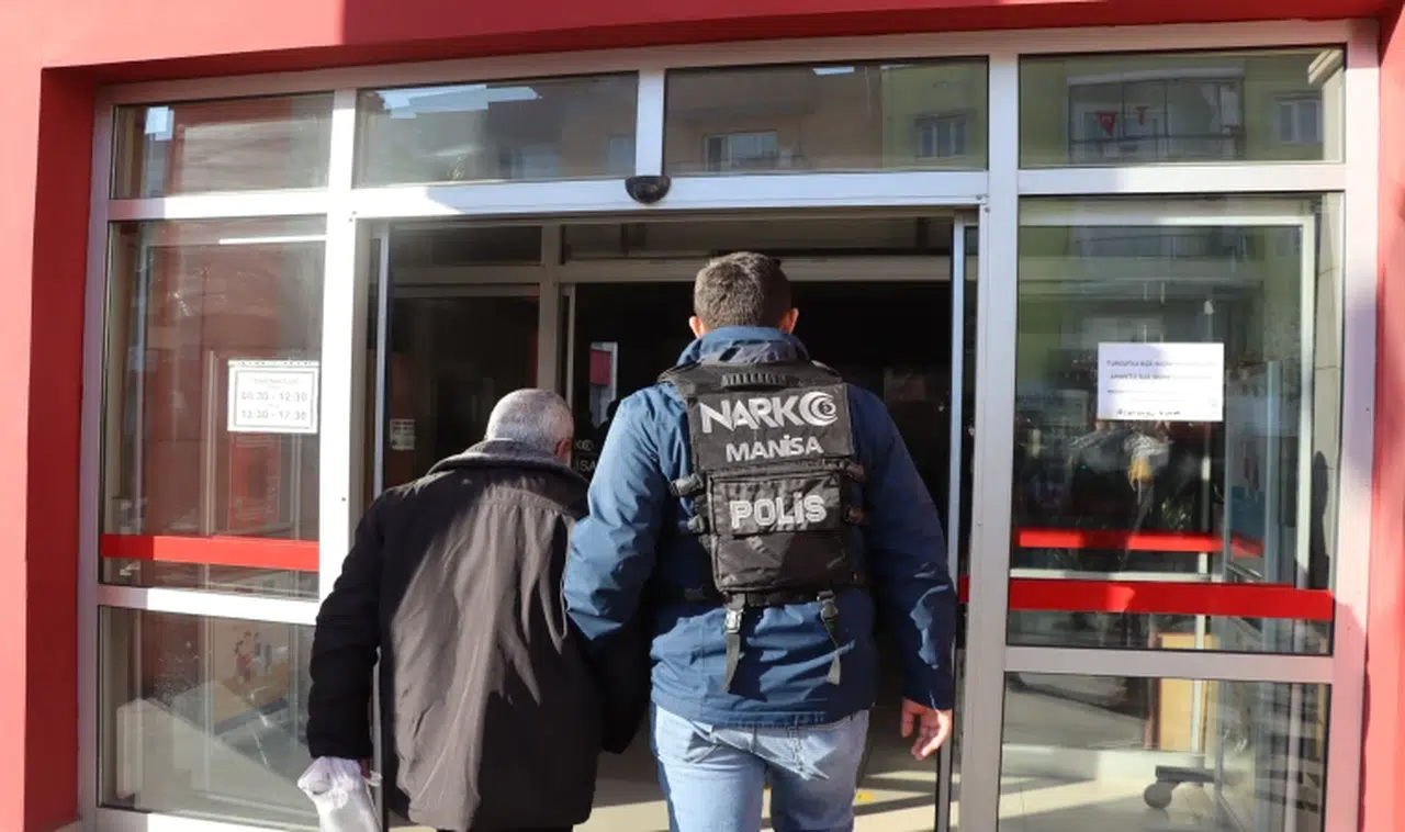 Tavuk çiftliğinde 'pes' dedirtti