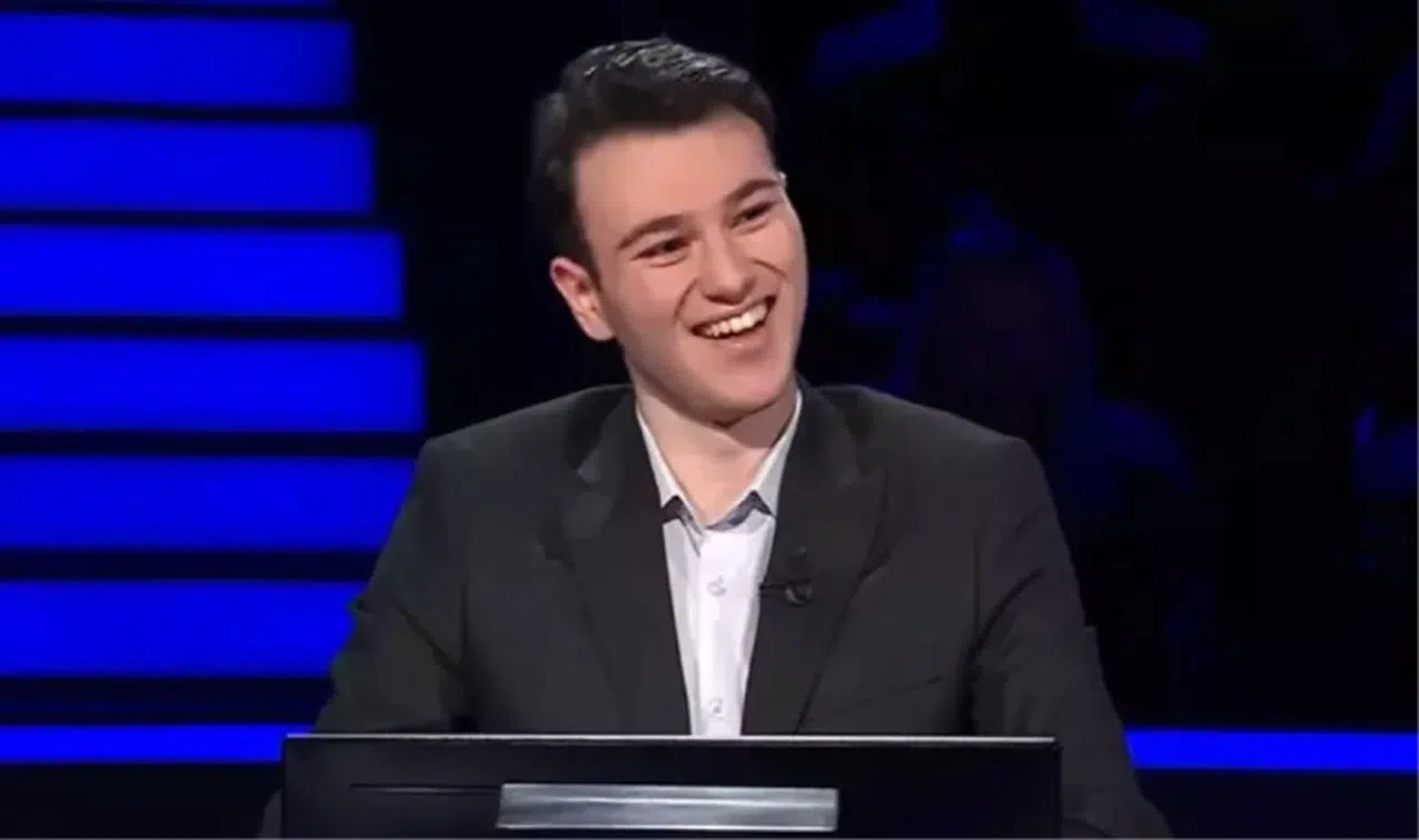 "Kim Milyoner Olmak İster?"de 5 milyon TL'lik büyük ödül sorusu açıldı! Bakın 5 milyonluk sorunun cevabı ne!