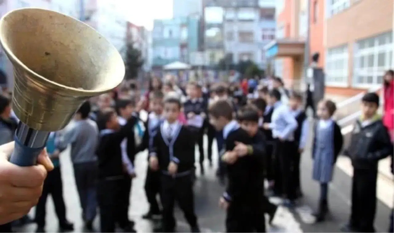 Okullarda müfredat değişiyor! Hangi sınıflarda  ve kaç ne zaman uygulanacak?