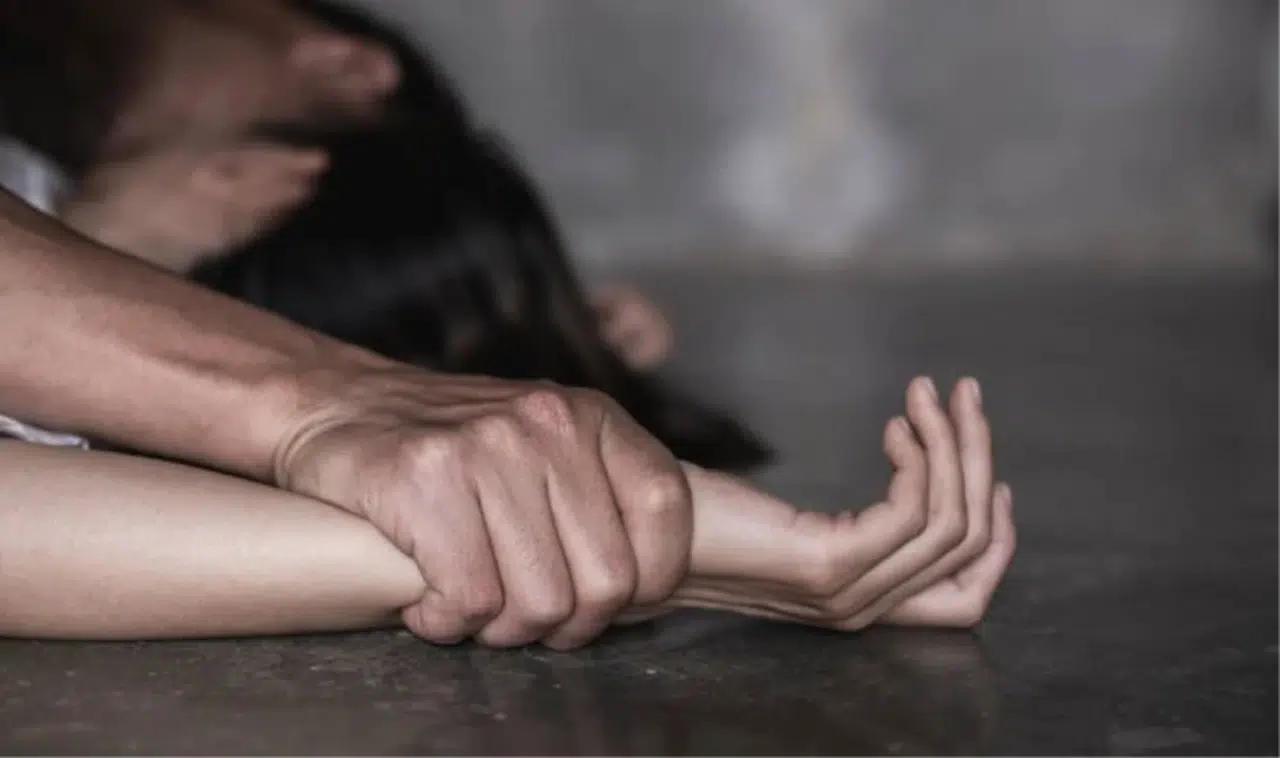 İlkokulda başladı lisede devam etti! 13 yaşındaki kız çocuğuna 15 kişi tecavüz etti