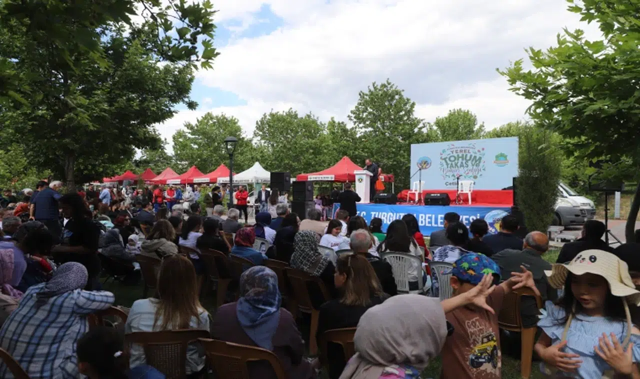 Turgutlu’da en güzel Dumanlı Papaz Eriği yarışması düzenlendi