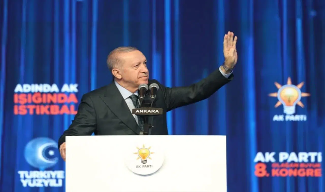 AK Partide Genel Başkan Yardımcısı sayısı 16'dan 19'a yükseldi