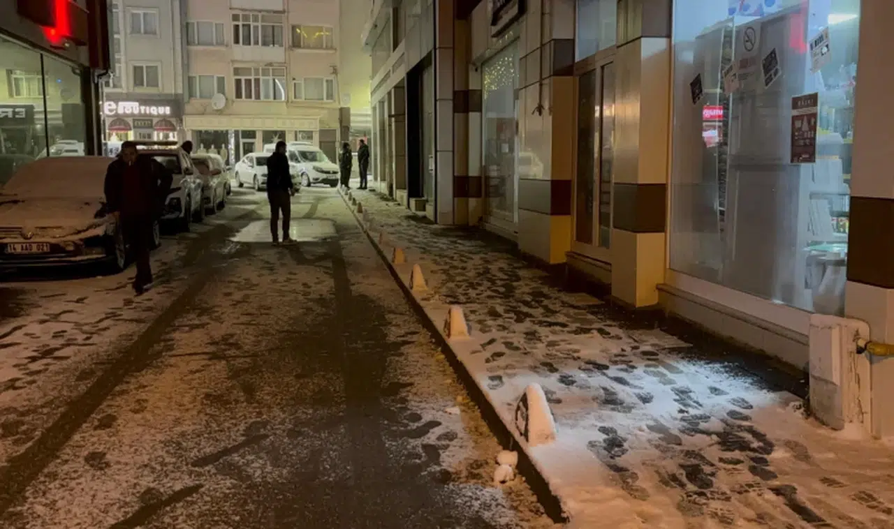 Cinayetin sebebi ‘şarj aleti' çıktı