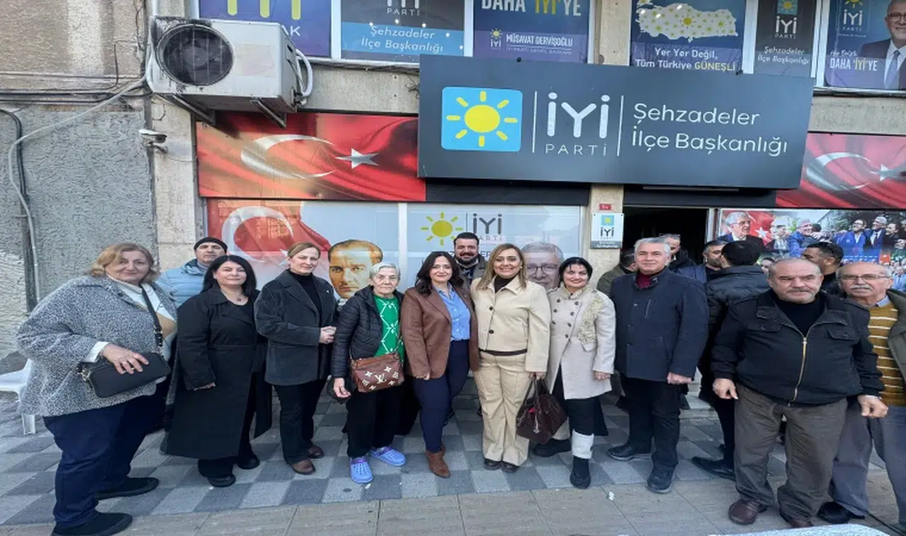 İYİ PARTİ ŞEHZADELERDEN KANDİL İÇİN LOKMA HAYRI