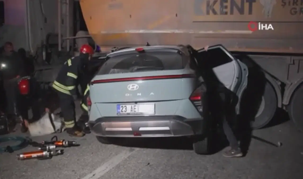Kula'da feci kaza: 1 ölü, 4 yaralı