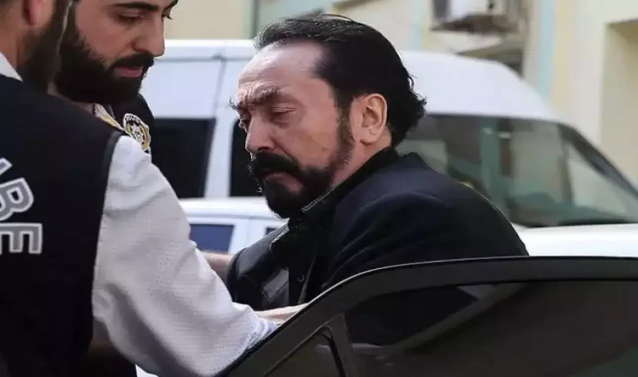 Adnan Oktar'a getirdiği köfte ekmek binbaşıya pahalıya patladı