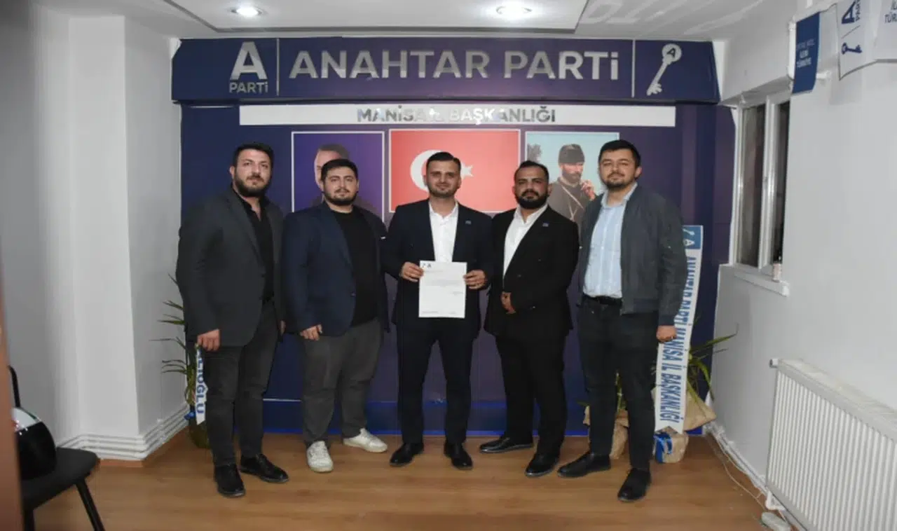 Anahtar Parti Yunusemre Gençlik Kolları Başkanı Ahmet Seloğlu oldu 