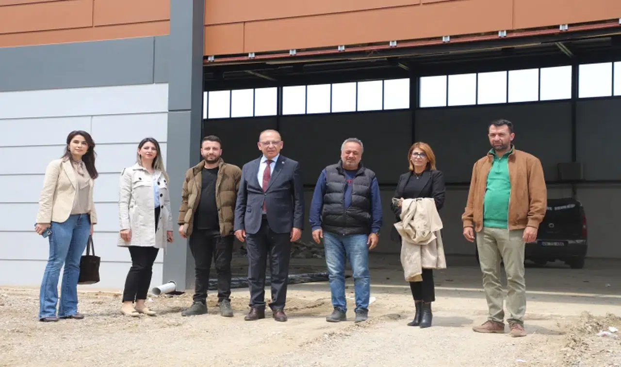 Başkan Akın spor tesisini inceledi