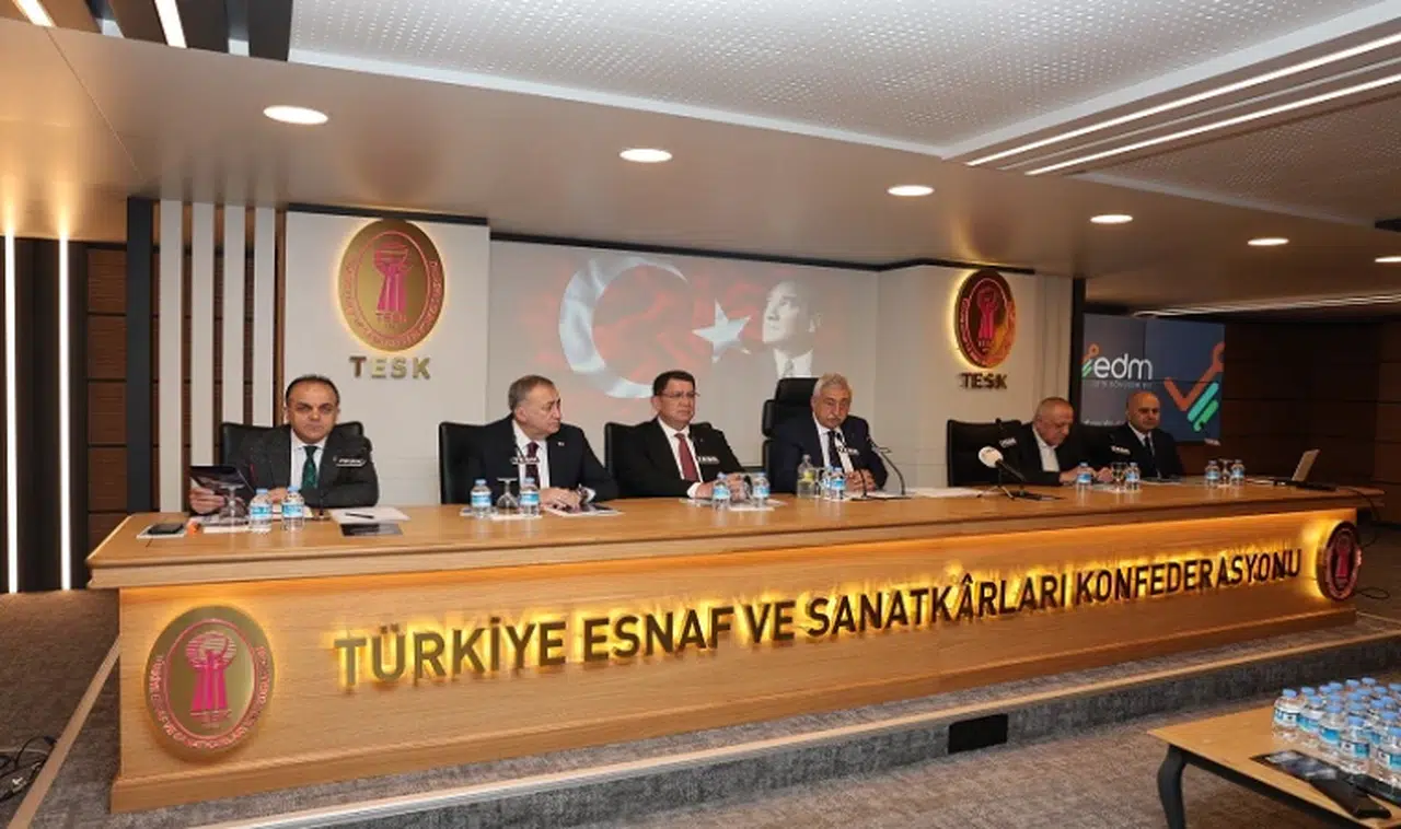 Esnaf ayakta durması için yenilikçi ve dijital olmalı 