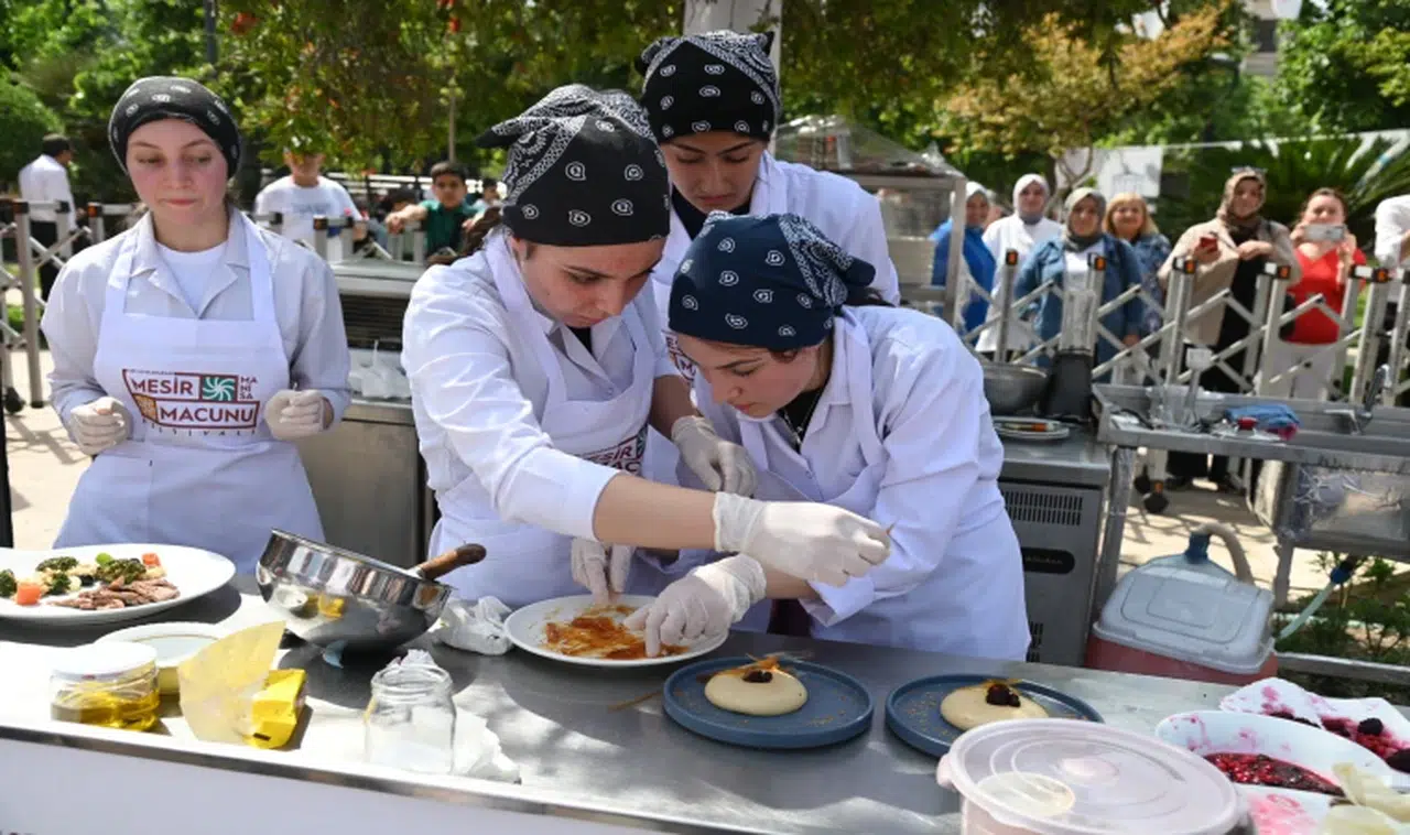 Gastronomi Panayırı’nda liseliler arası yemek yarışması