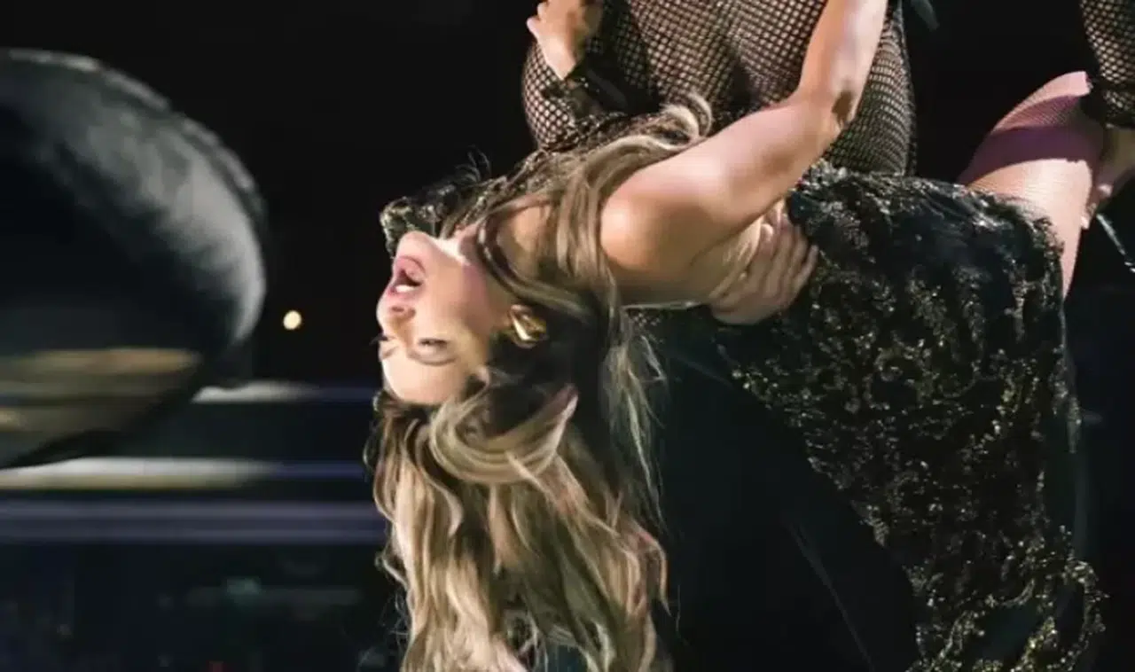 Hadise, hayranının en büyük hayalini gerçekleştirdi