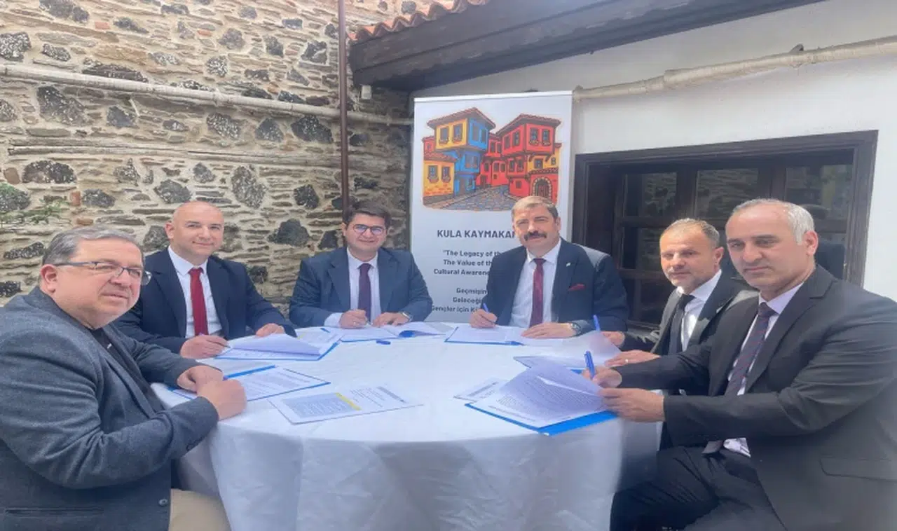 Kula Kaymakamlığı’ndan farkındalık projesi