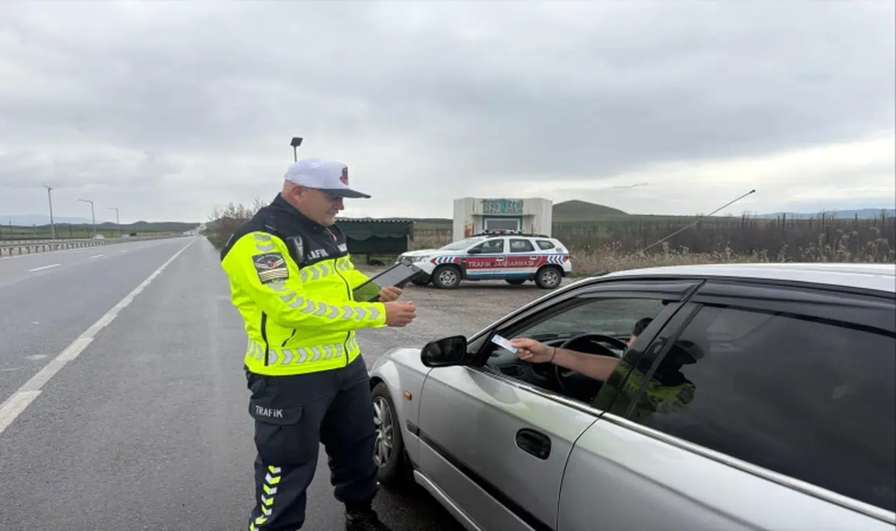 Manisa'da Jandarmadan ‘Bayram denetimi’