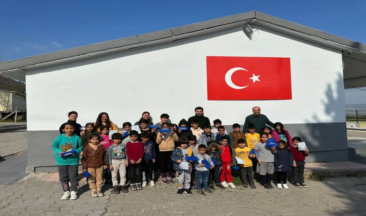 Manisa'da miniklere ağız ve diş sağlığı taraması