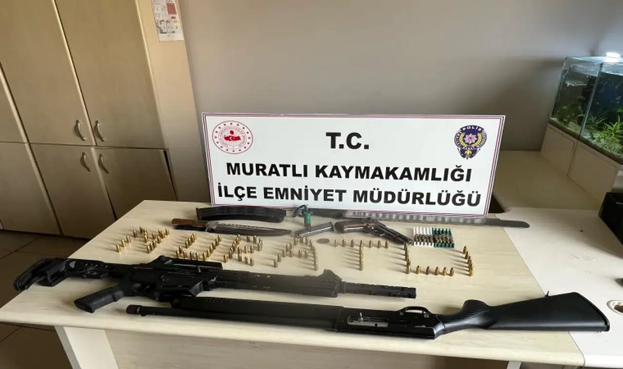 Ruhsatsız silah operasyonunda 3 gözaltı