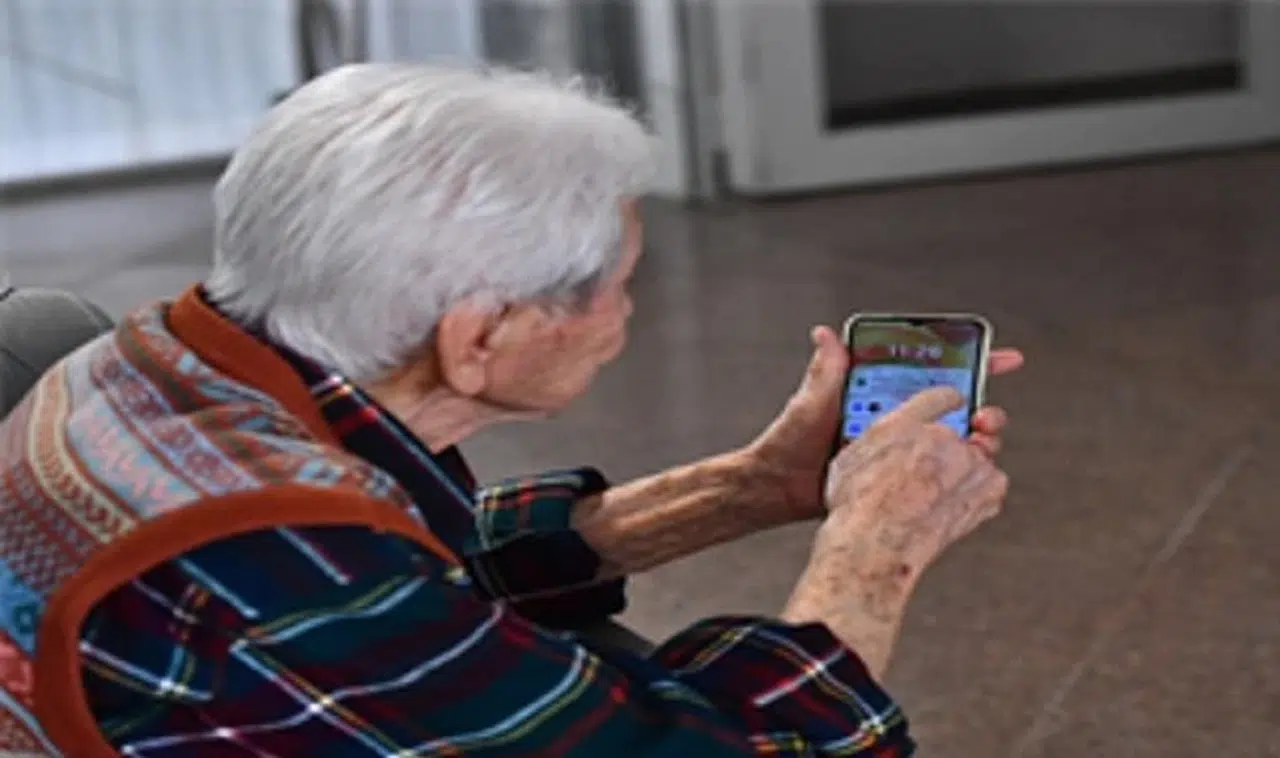 Artık dünya parmaklarının ucunda