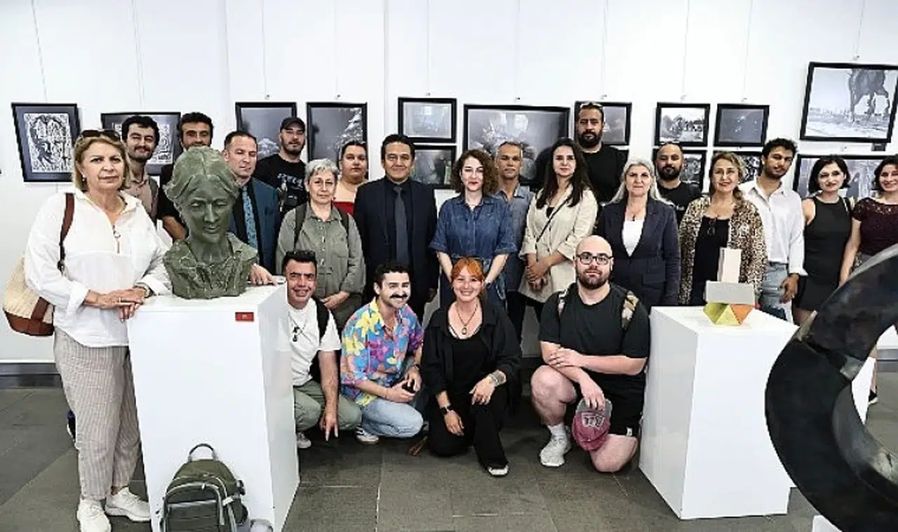 Büyükşehir’den Ata’ya saygı sergisi