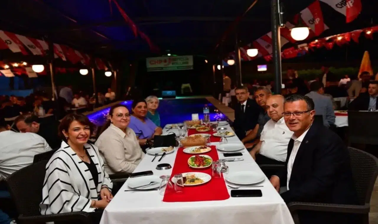 CHP'li gençlerden Kuvayı Gençlik yemeği