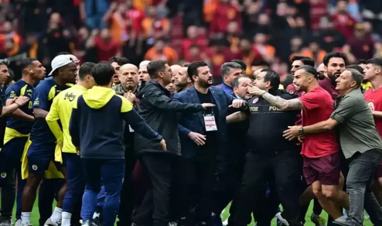 Olaylı maçta yeni gelişme! Fenerbahçe'nin yıldızlarına zorla getirme kararı