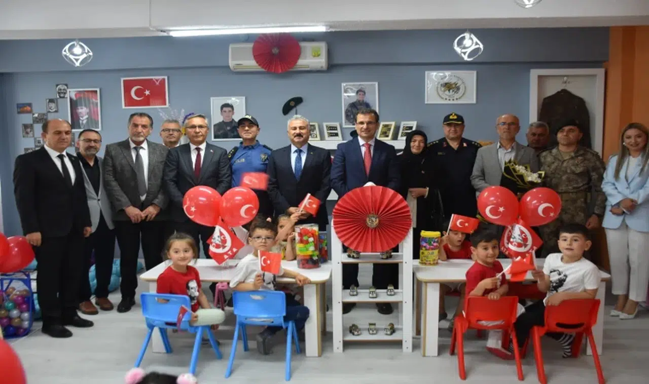 Şehitlerin ismi geleceğimizin yüreklerinde yaşayacak