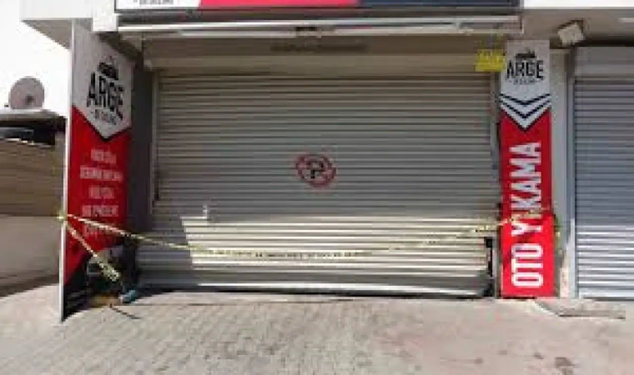 3 genç oto yıkama dükkanında ölü bulundu