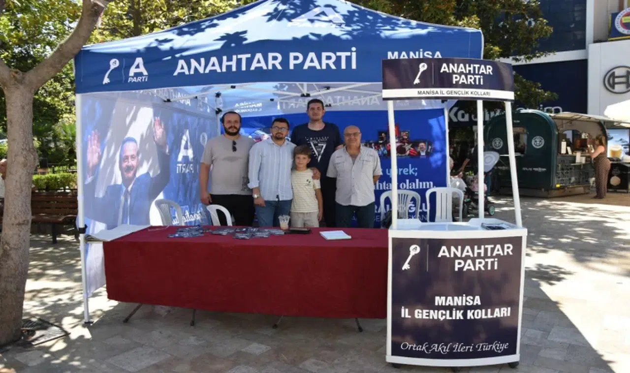 Anahtar Parti Manisa’da  parti üyeliği çalışmaları başlattı 