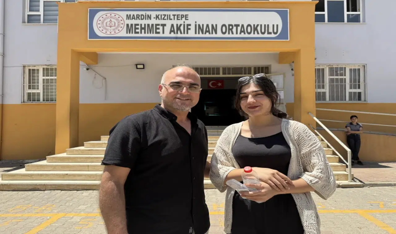Kızı için YKS'ye girdi