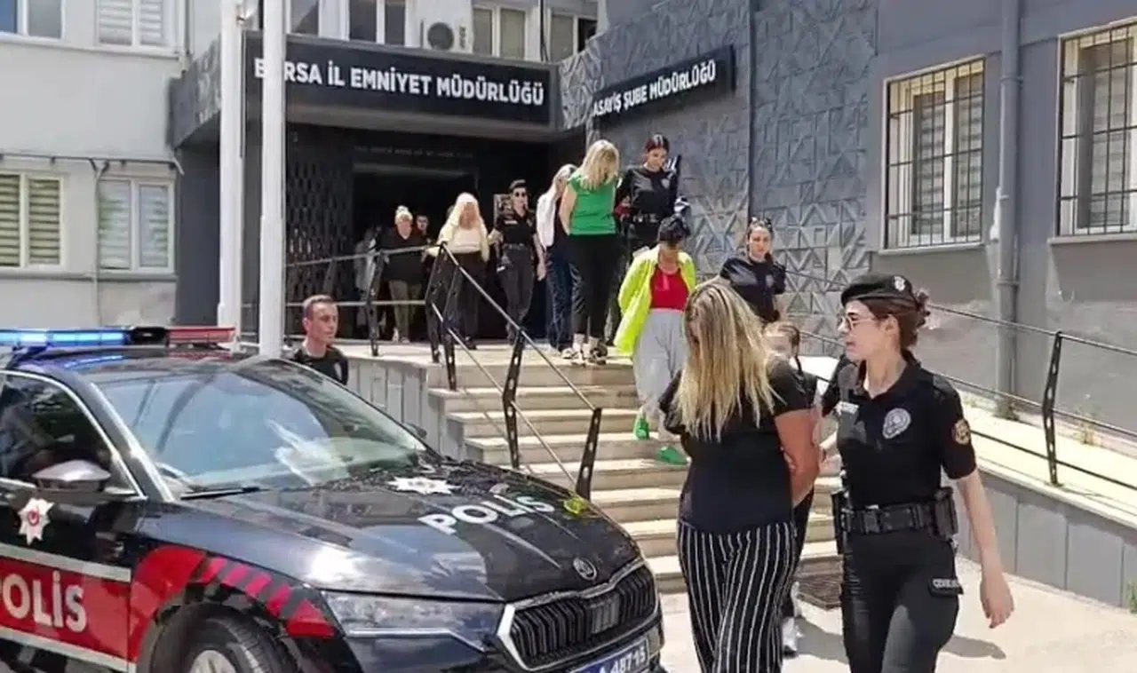 Masaj salonlarına yönelik operasyon: 5 gözaltı