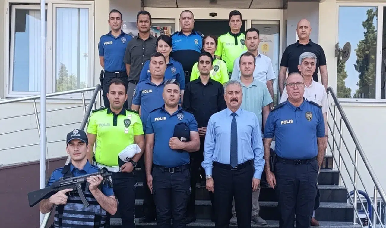 Müdür Aktaş'tan Kula esnafına ziyaret