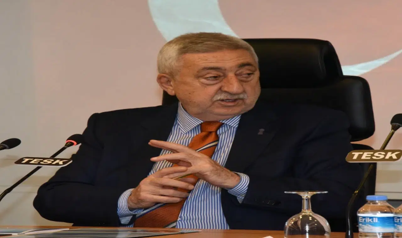 PALANDÖKEN “SINAV GÜNÜ TRAFİKTE SESSİZLİK VE ÇEVREDE DÜZEN ŞART”