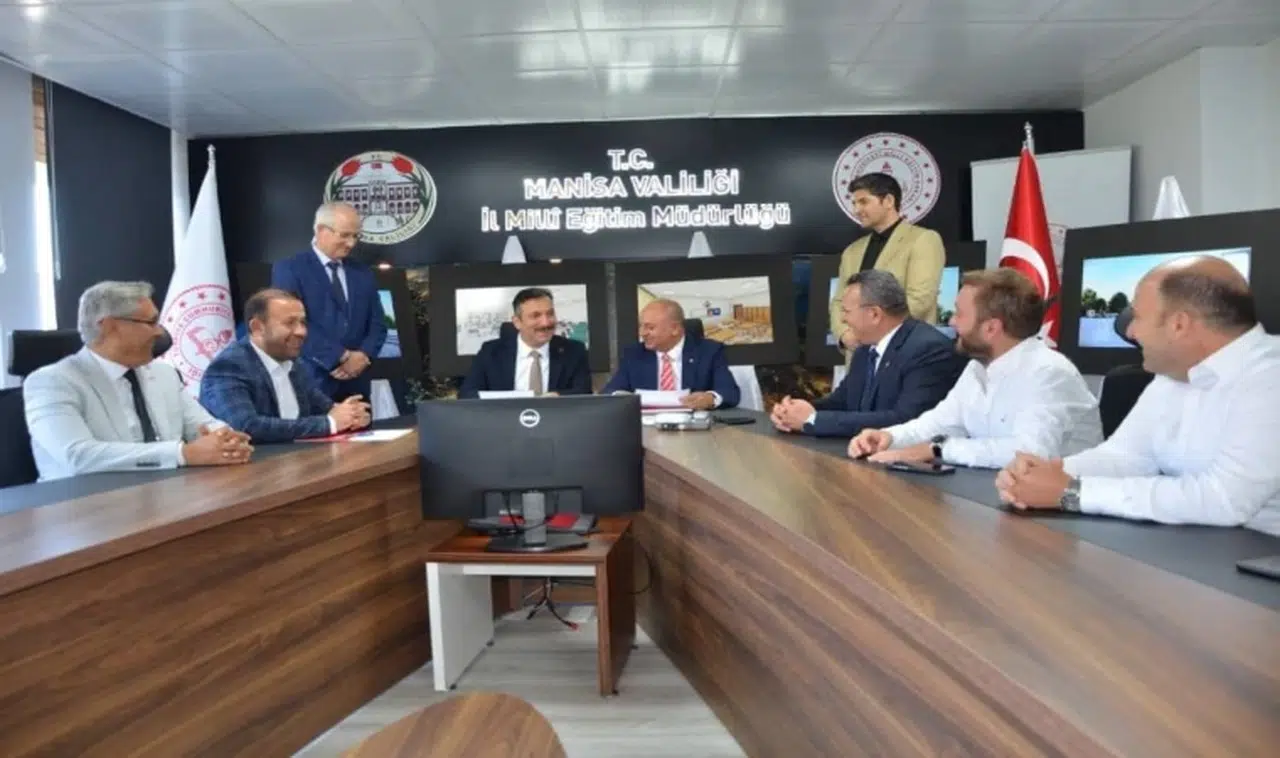 Salihli Ticaret Borsası’ndan 16 derslikli okul projesi