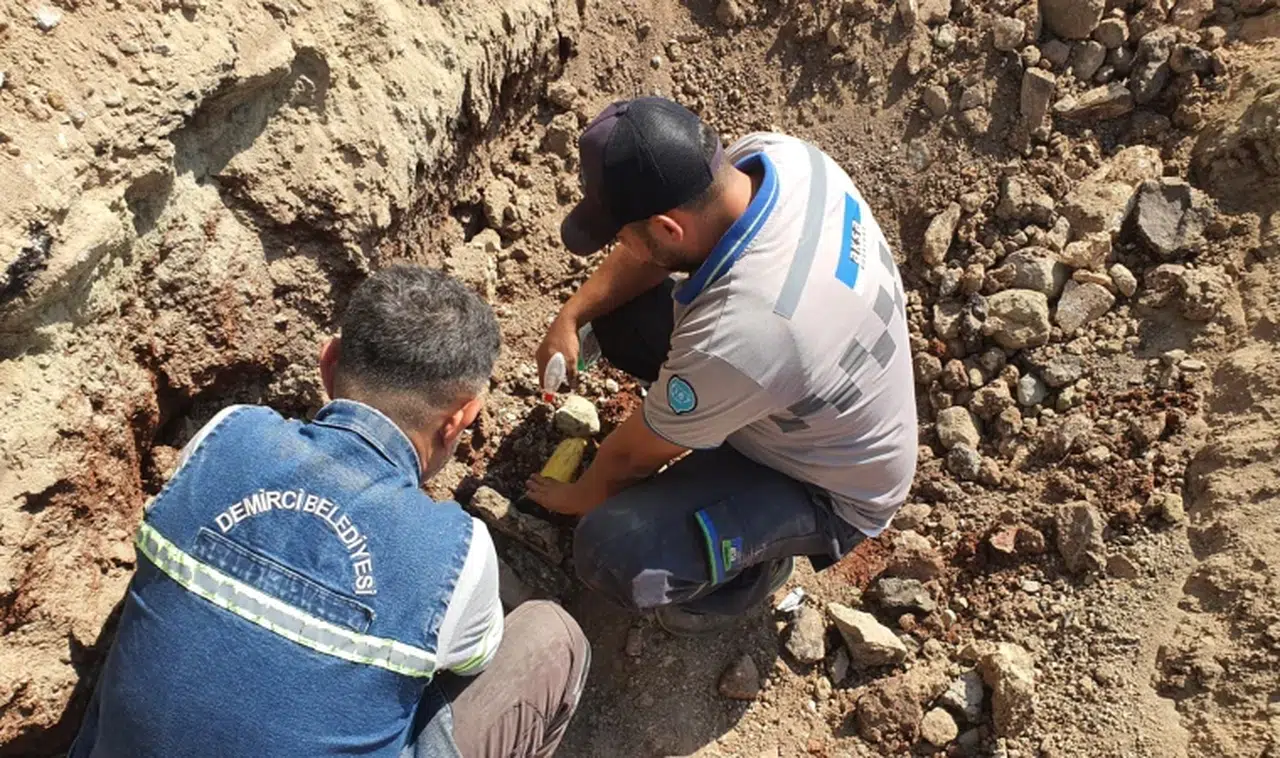 Demirci’de doğalgaz onarım çalışmaları başladı