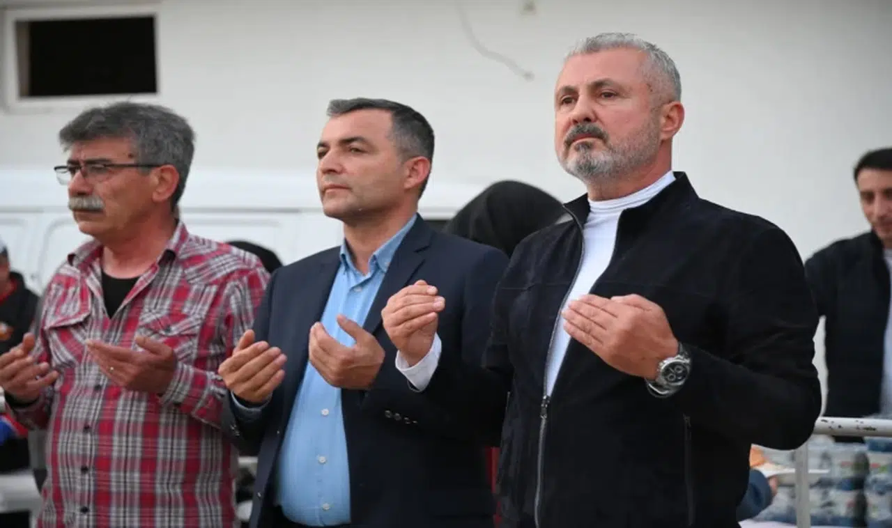Eski Manavgat Belediye Başkanı Sözen CHP'den istifa etti