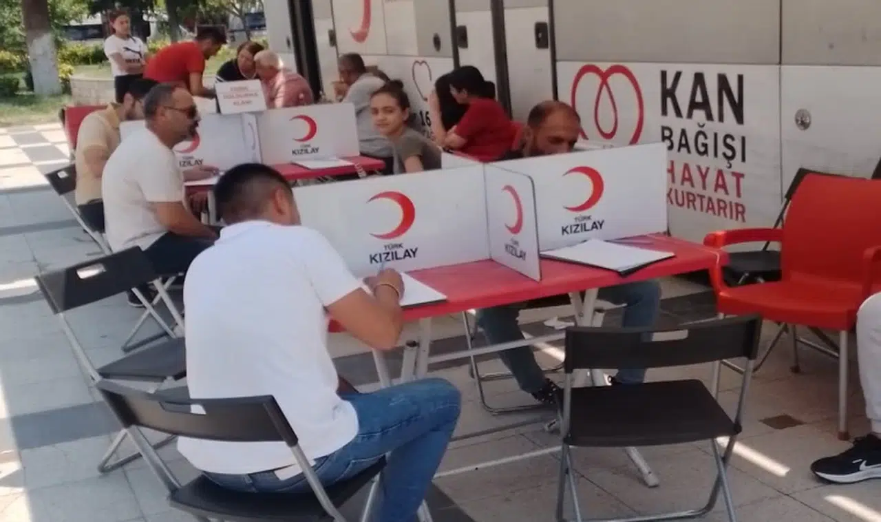 Hayırsever destekli kan bağışı kampanyası